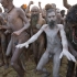 Photo suivante : Un Nagababa Saddhu au sortir du bain durant la Khumba Mela � Allahabad