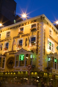 Un pub &agrave; Temple Bar &agrave; Dublin en Irlande