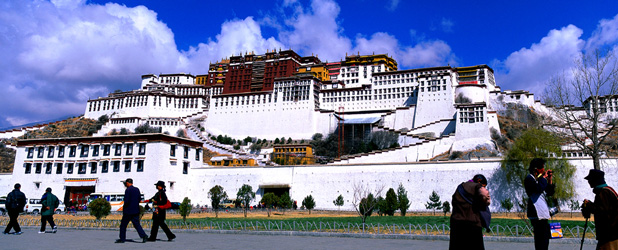 le-palais-potala-de-lasa.jpg