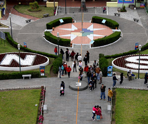 Mitad Del Mundo Mitad Del Mundo
