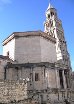 Cath&eacute;drale de Split, b&acirc;tie sur l'ancien mausol&eacute;e du palais Diocl&eacute;tien