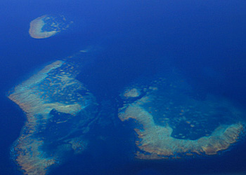 Une partie de la Grande Barri&egrave;re de Corail vue du ciel