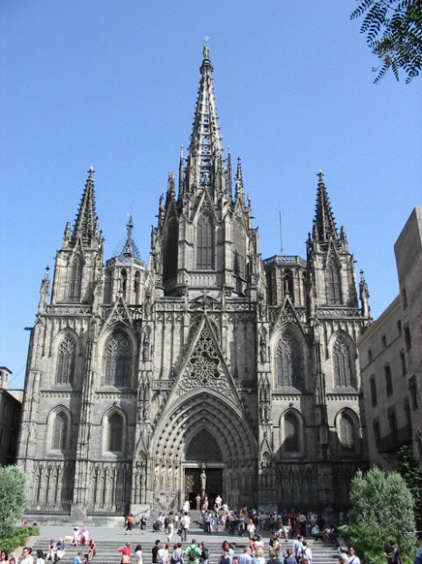 http://www.okvoyage.com/images/article/75-photo-barcelone/cathedrale-gothique-resize.jpg