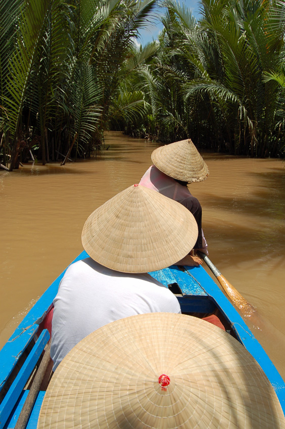 Łódź w delcie Mekongu