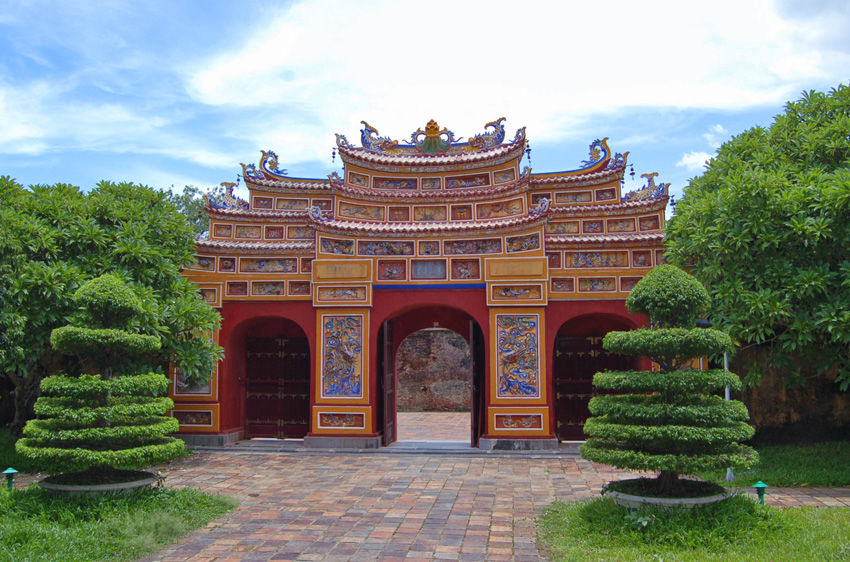 Hue İmparatorluk Şehri'ndeki Kapı