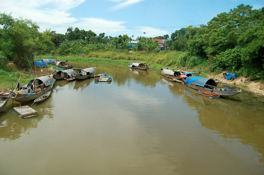 Sampans dans les environs de Hué