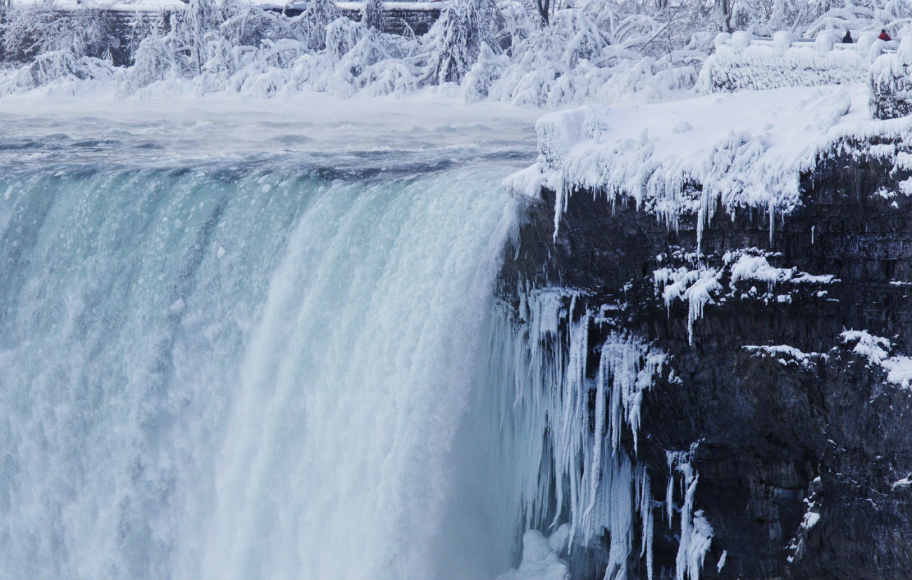 Les chutes du Niagara transformées en chutes de glace