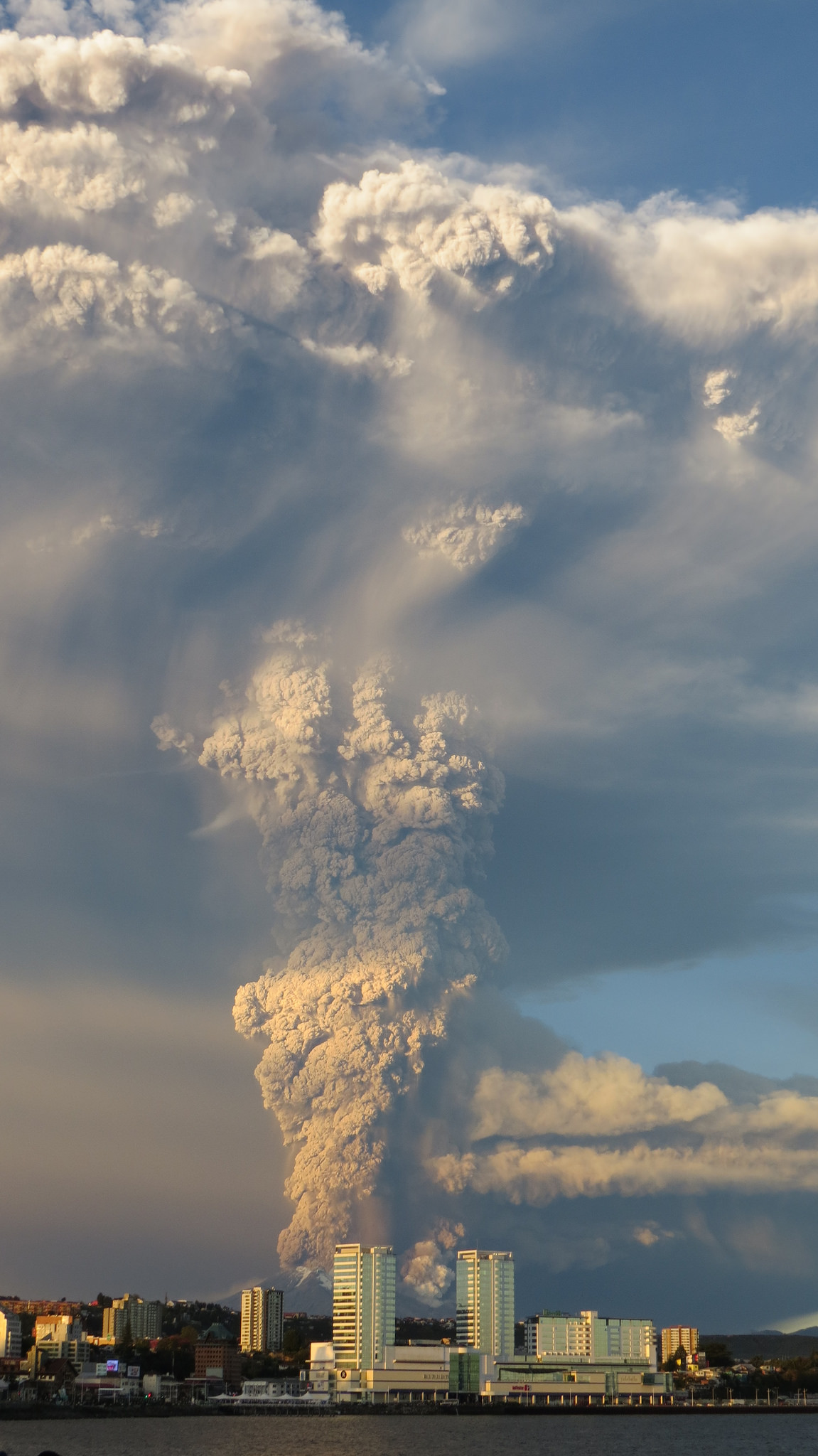Eruption du volcan Calbuco au Chili