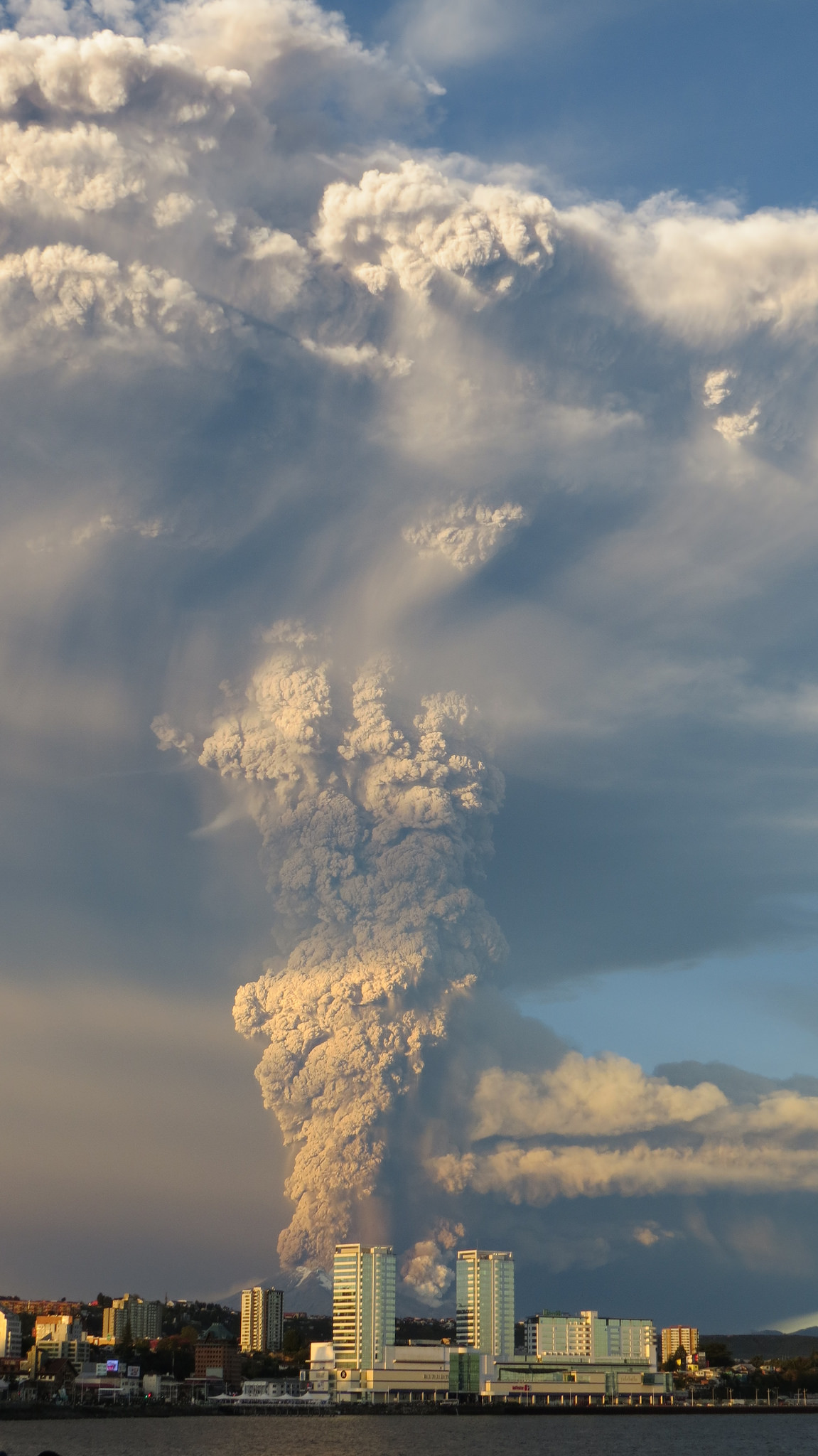 Eruption du volcan Calbuco au Chili