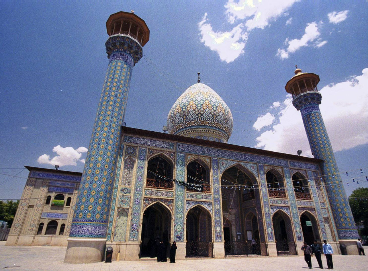 Extérieur de la mosquée rose de Shiraz en Iran