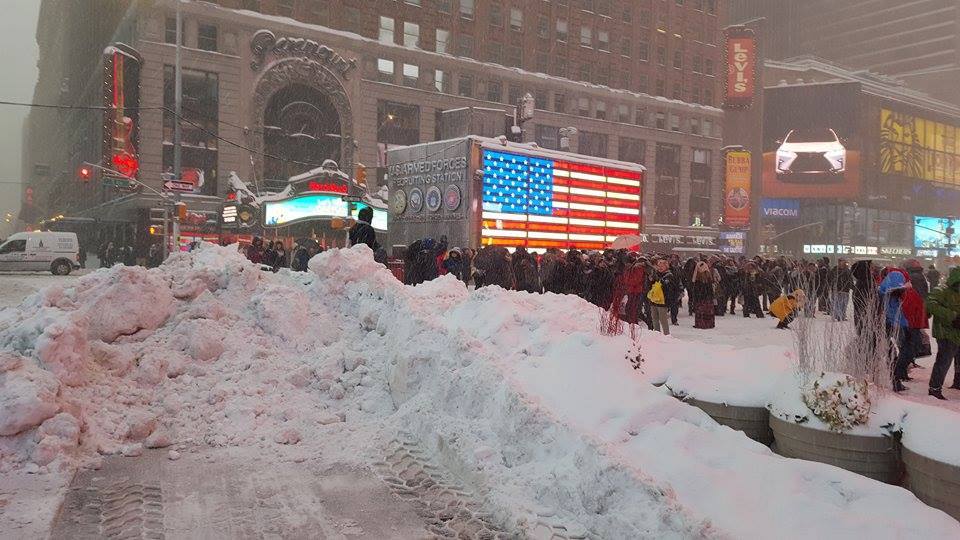 Times Square, New York sous la neige