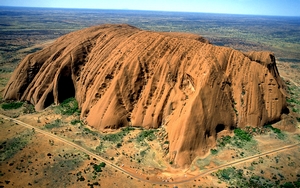 L'Ayers rock, nommé Uluru par les aborigènes