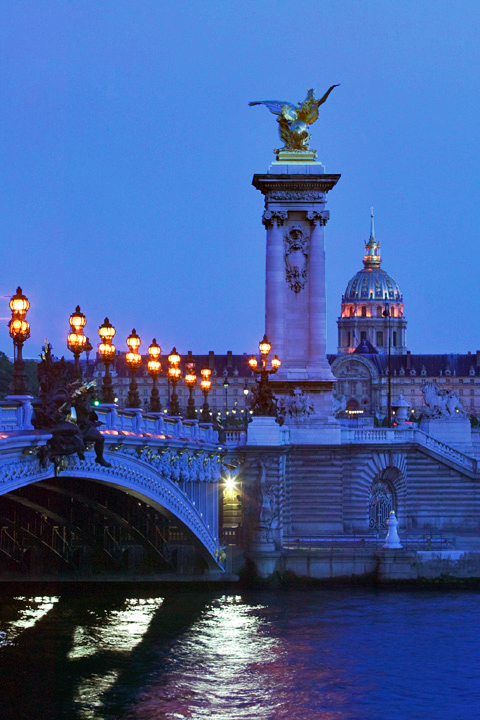 Pont Alexandre III de nuit