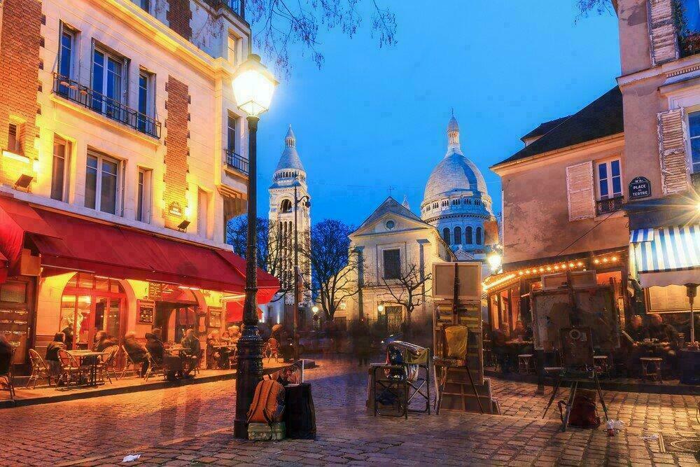 Paris, place du Tertre pour une soirée de Saint-Valentin 
