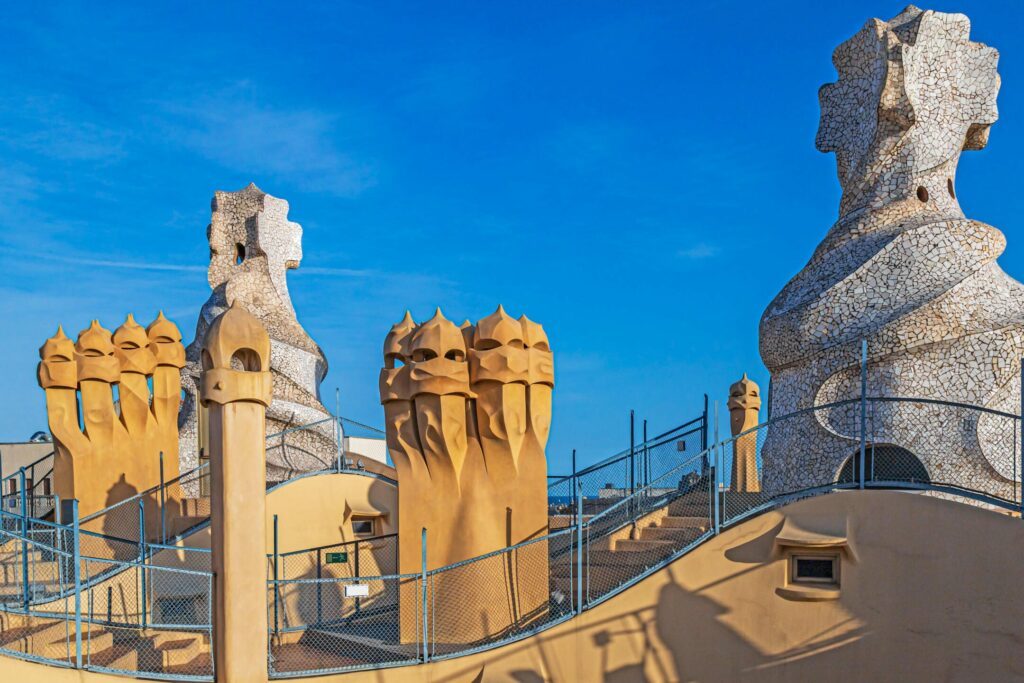 Les sculptures du toit de la Casa Mila