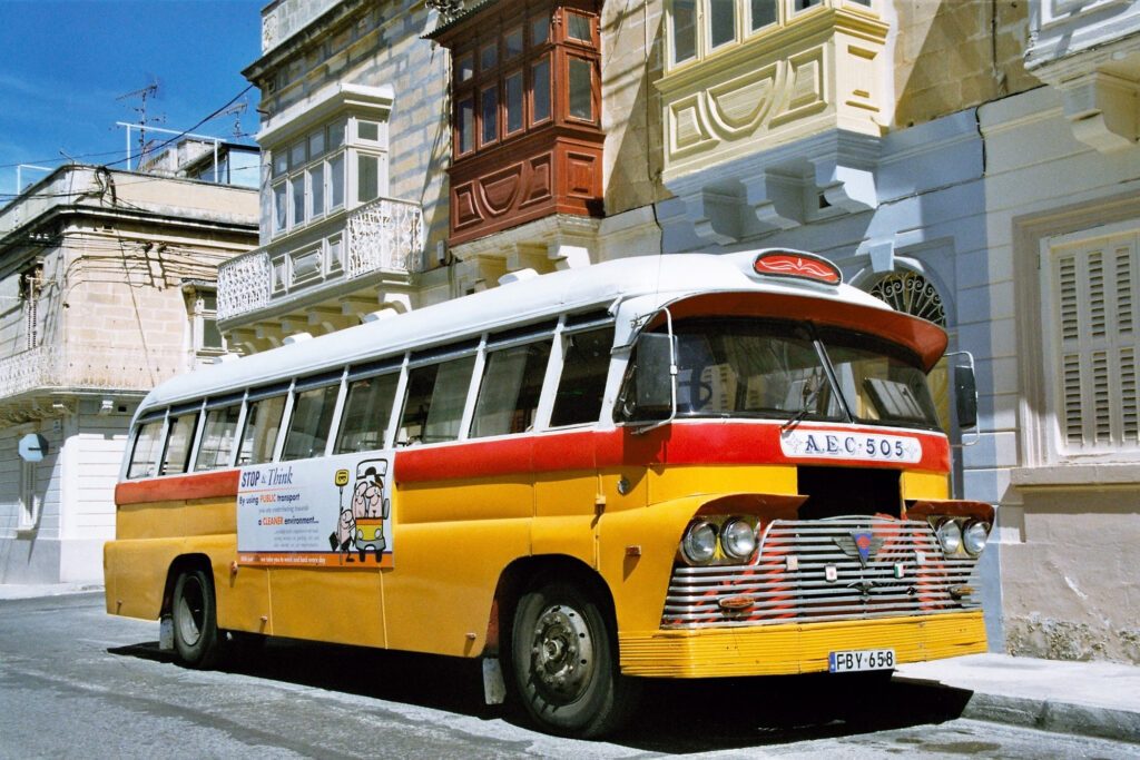 Se déplacer en bus à Malte