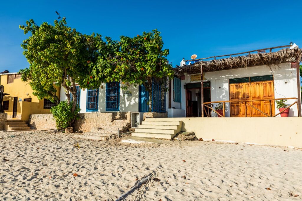 Un petit hôtel typique dans l'archipel de Los Roques, Venezuela