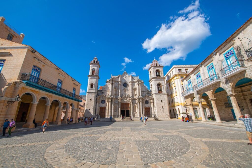 plaza de la Catedral, La Havane, Cuba