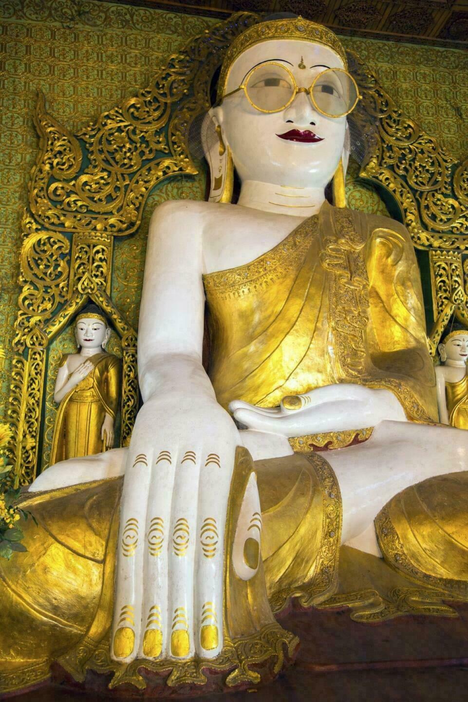 Bouddha à lunettes