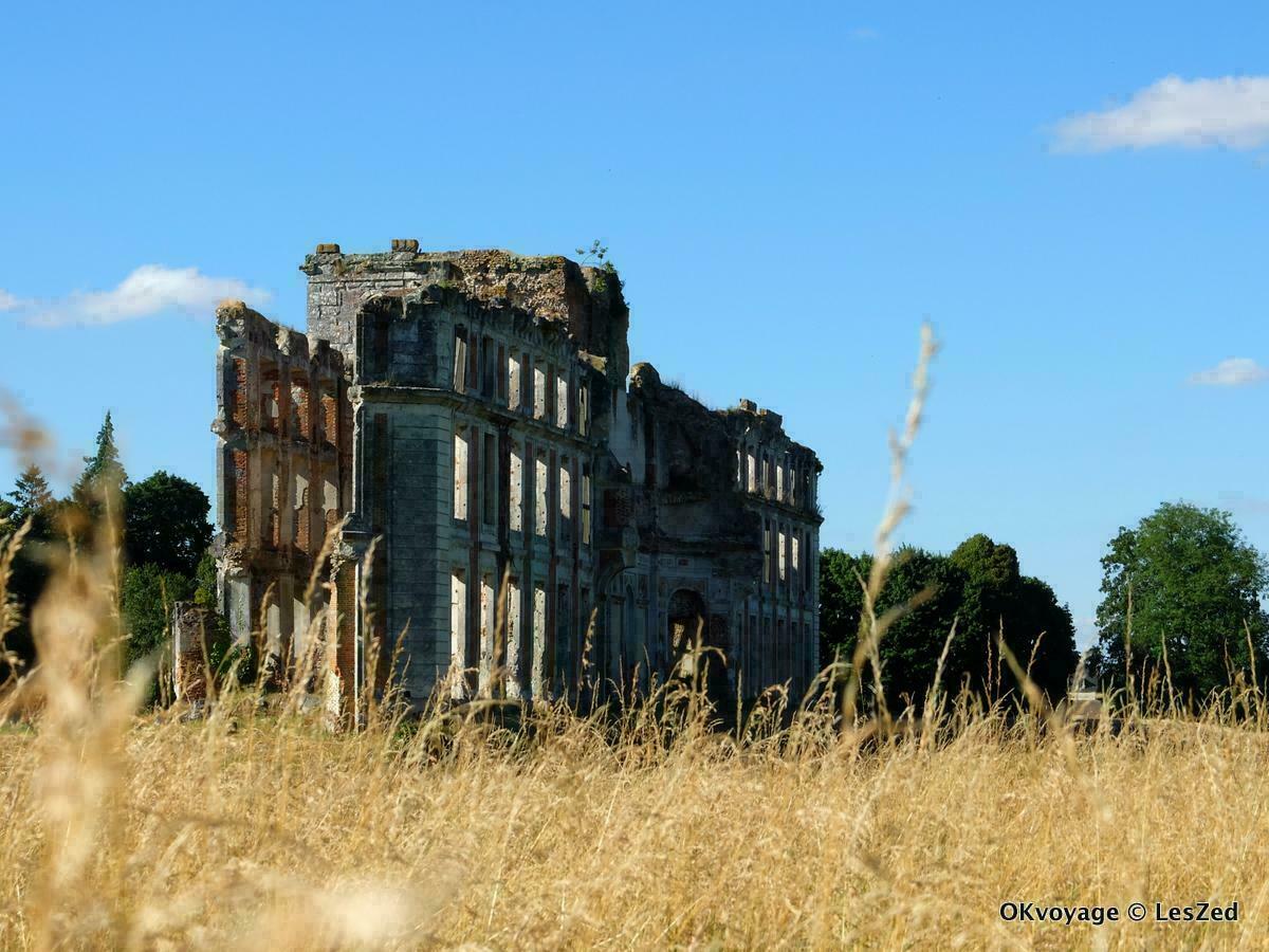 Château de Ferté-Vidame / à la lisière de l'Orne (Normandie) et de l'Eure-et-Loir (Centre-Val de Loire)
