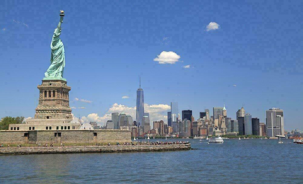 Statue de la Liberté et skyline de Manhattan