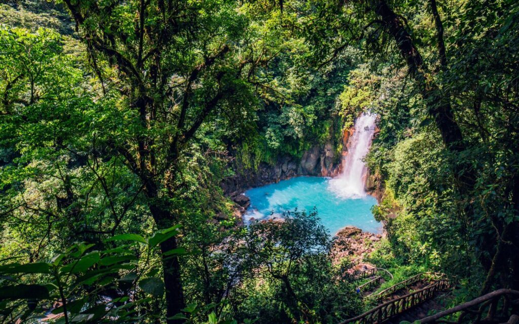 Cascade du Río Celeste au Costa Rica