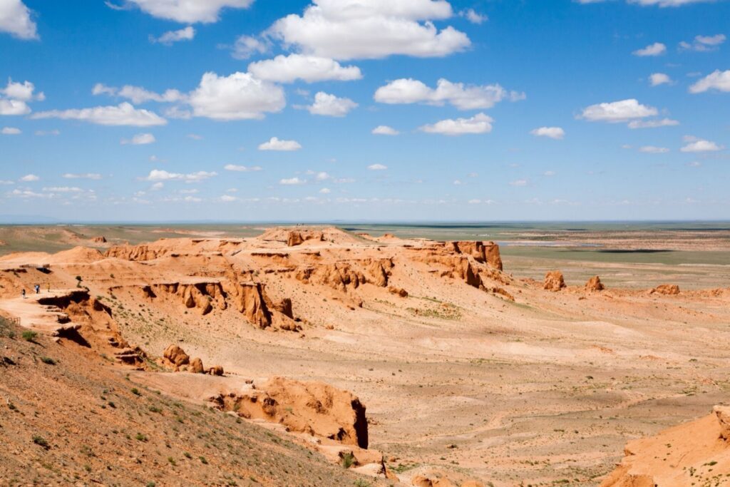 Bayanzag – Les Falaises Flamboyantes de Gobi (Mongolie)