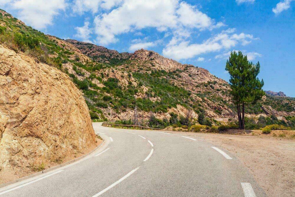 Sur les routes de Corse