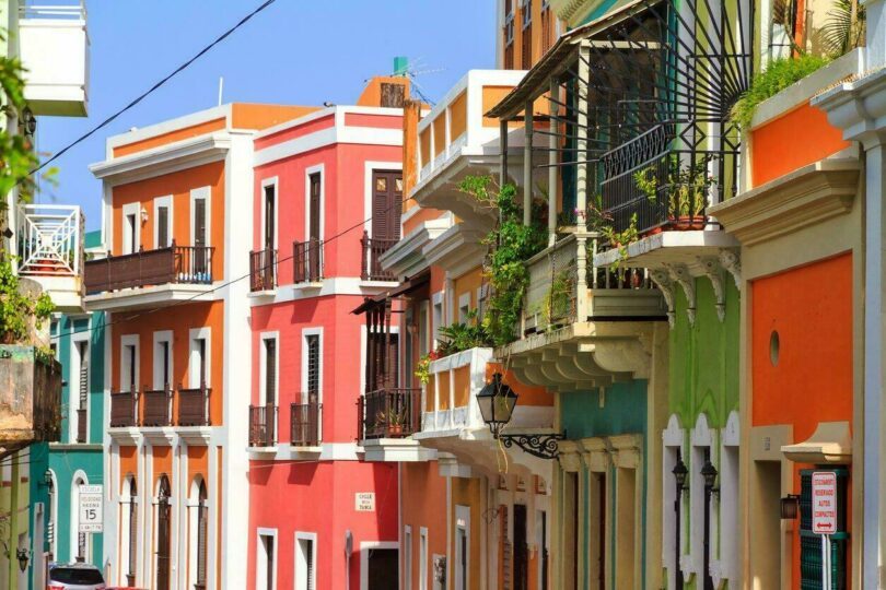Maisons colorées typiques de San Juan