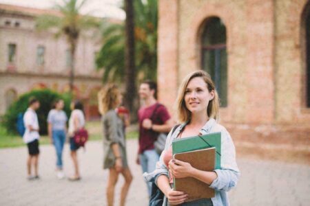 Apprendre une langue étrangère en voyage, une bonne idée ?