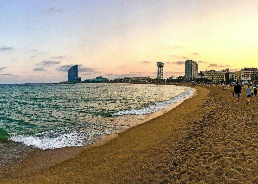 La plage à Barceloneta