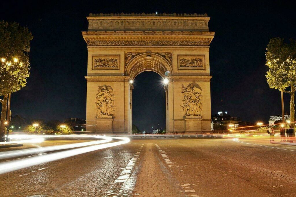 arc de triomphe à voir à Paris