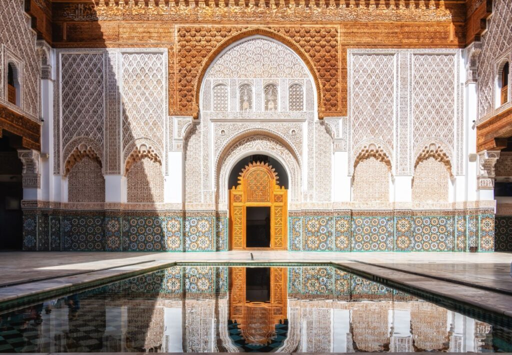 La cour intérieure de la Médersa Ben Youssef à Marrakech