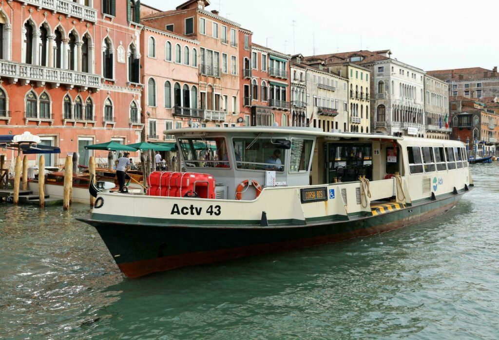 vaporetto Venise
