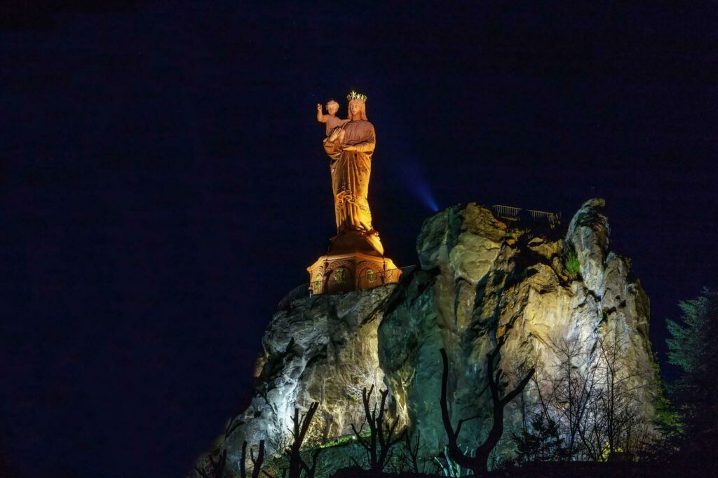 Puy-en-Velay - La statue de Notre-Dame de France