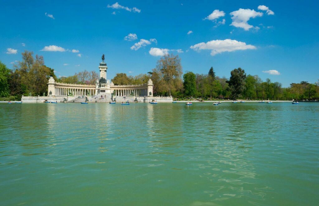 Le lac du Parc Retiro à Madrid