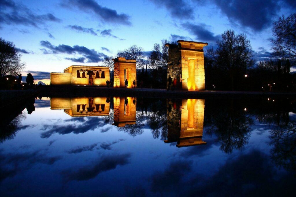 Le temple de Debod la nuit