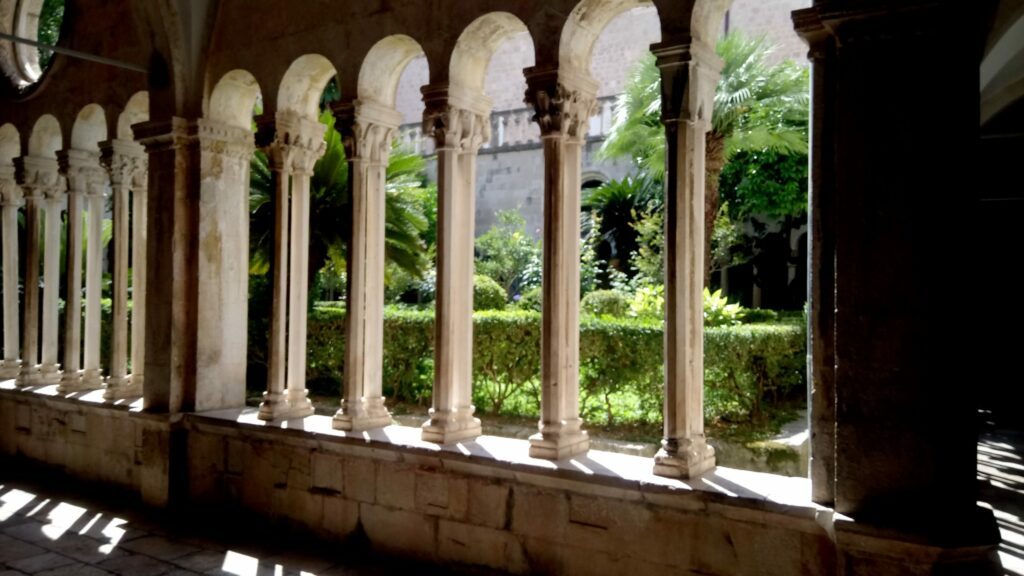 cloître monastère Franciscain