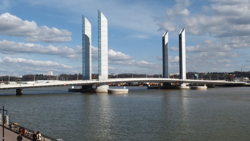 Bordeaux, Pont Jacques Chaban Delmas