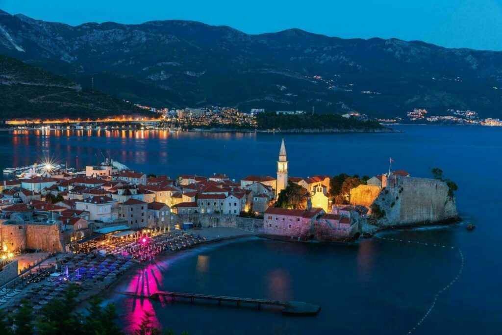 Budva la nuit