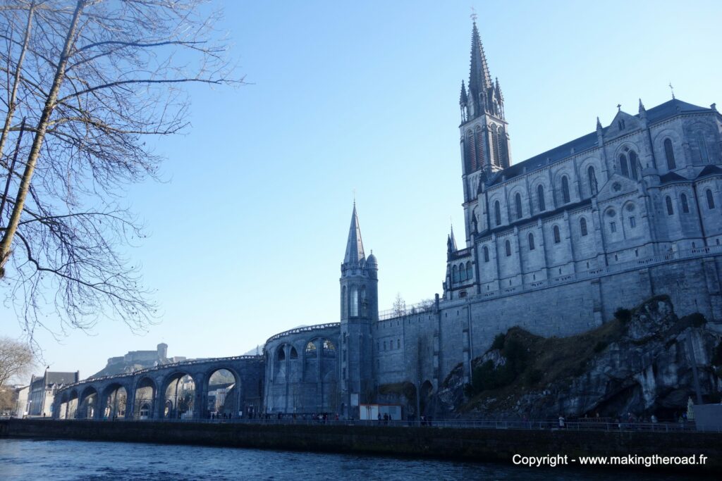 Visiter le sanctuaire Notre-Dame de Lourdes