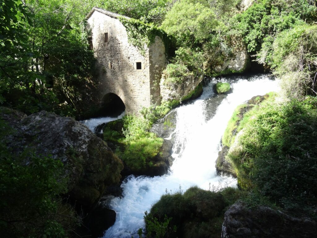 Visiter les Moulins de la Foux, situé dans la région Occitanie