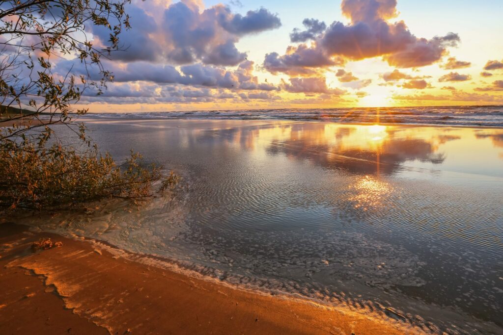 coucher de soleil mer baltique