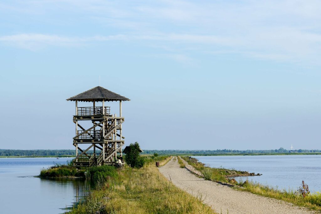 tour d'observation au lac Liepaja