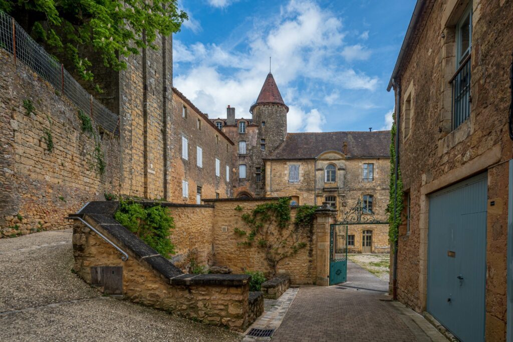 Belvès village de Dordogne