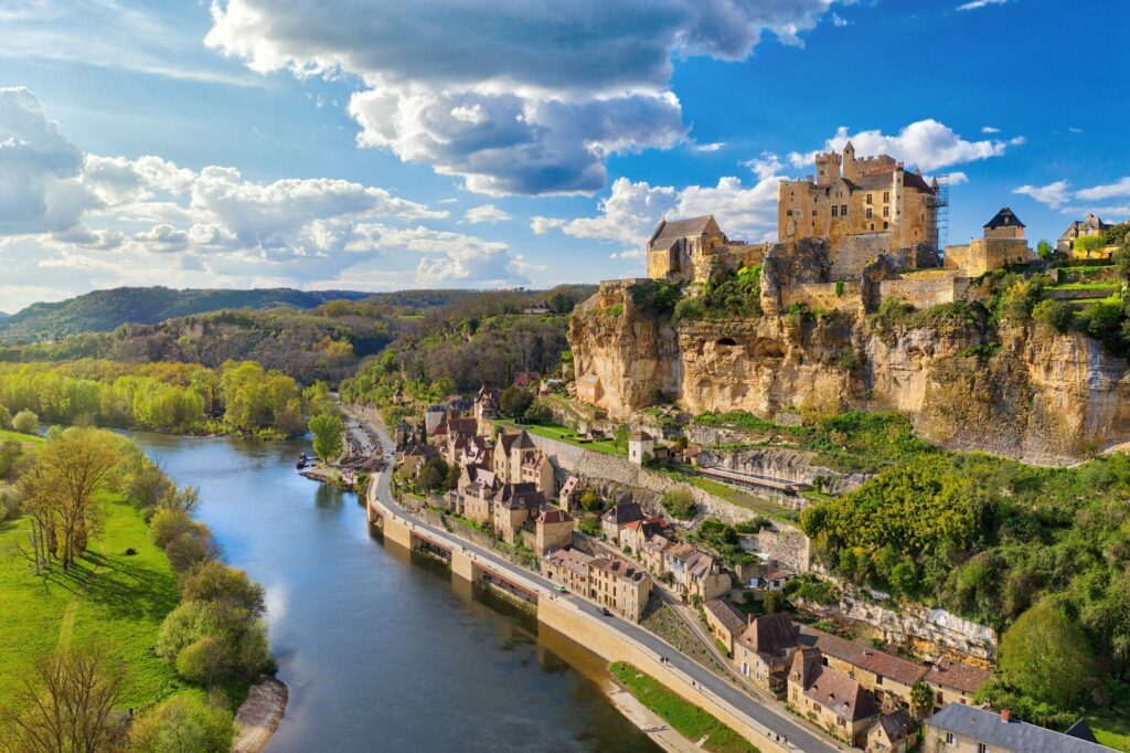 Les 13 plus beaux villages de Dordogne à visiter absolument Les 13 plus beaux villages de Dordogne à visiter absolument