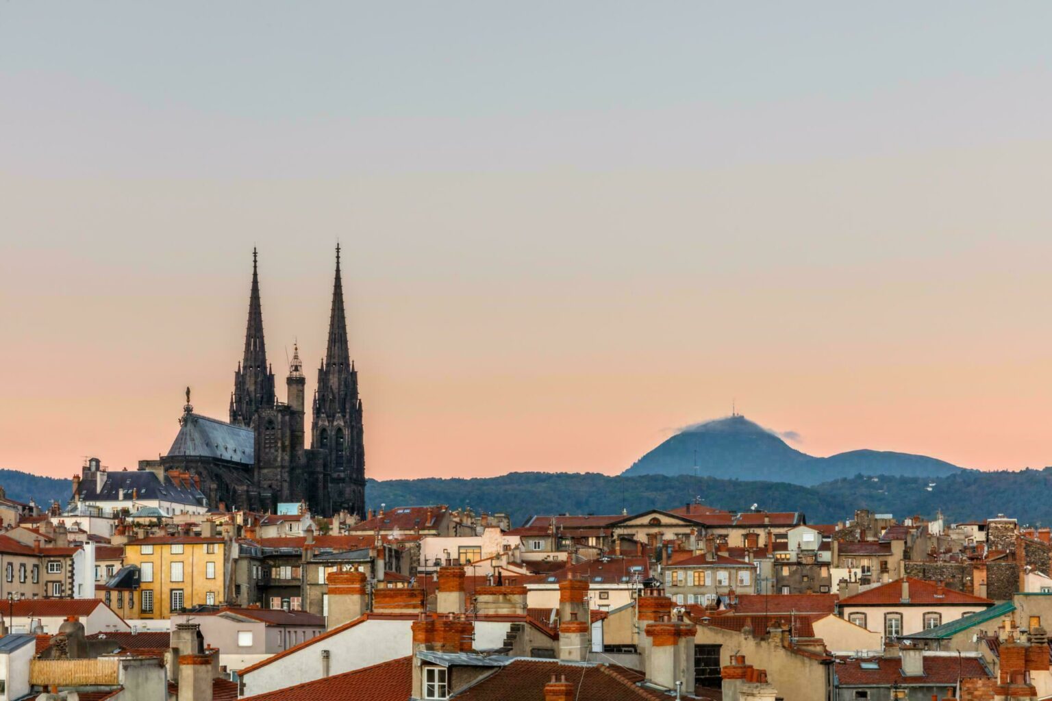 Que voir et que faire à Clermont Ferrand ? 11 visites incontournables Que voir et que faire à Clermont Ferrand ? 11 visites incontournables