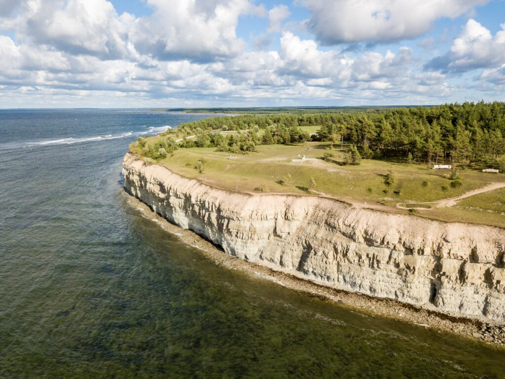 Les falaises de Panga