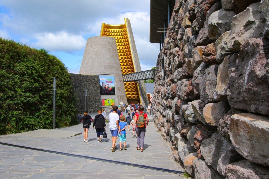 Le parc Vulcania, proche de Clermont-Ferrand