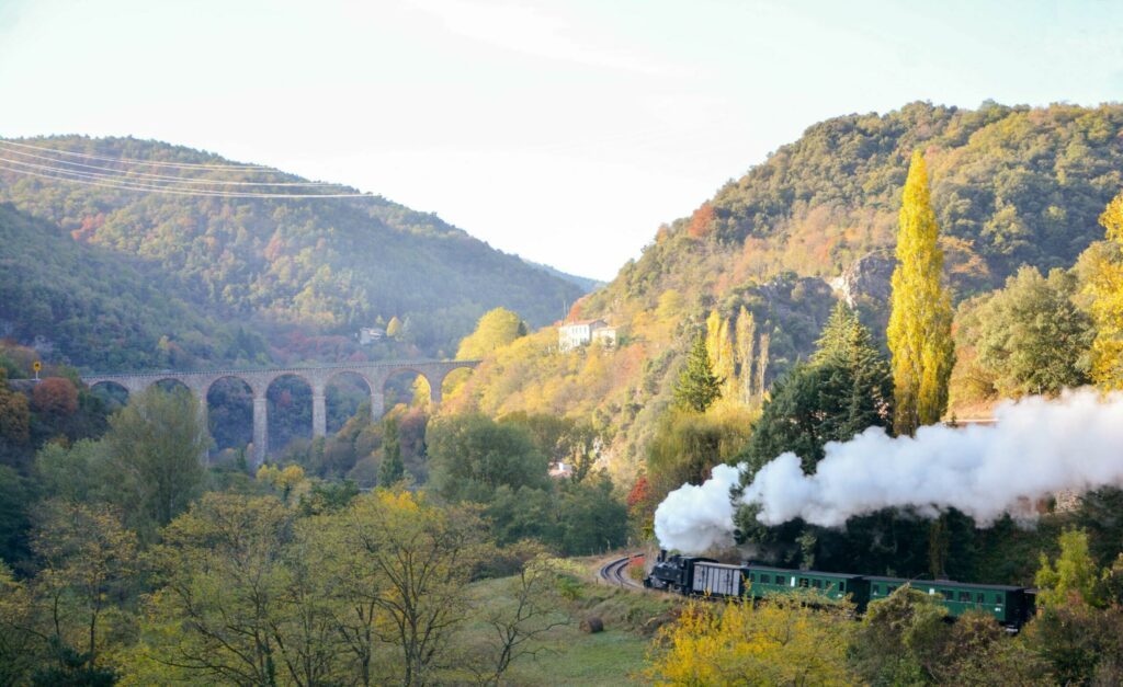 train du Vivarais à voir en Ardèche
